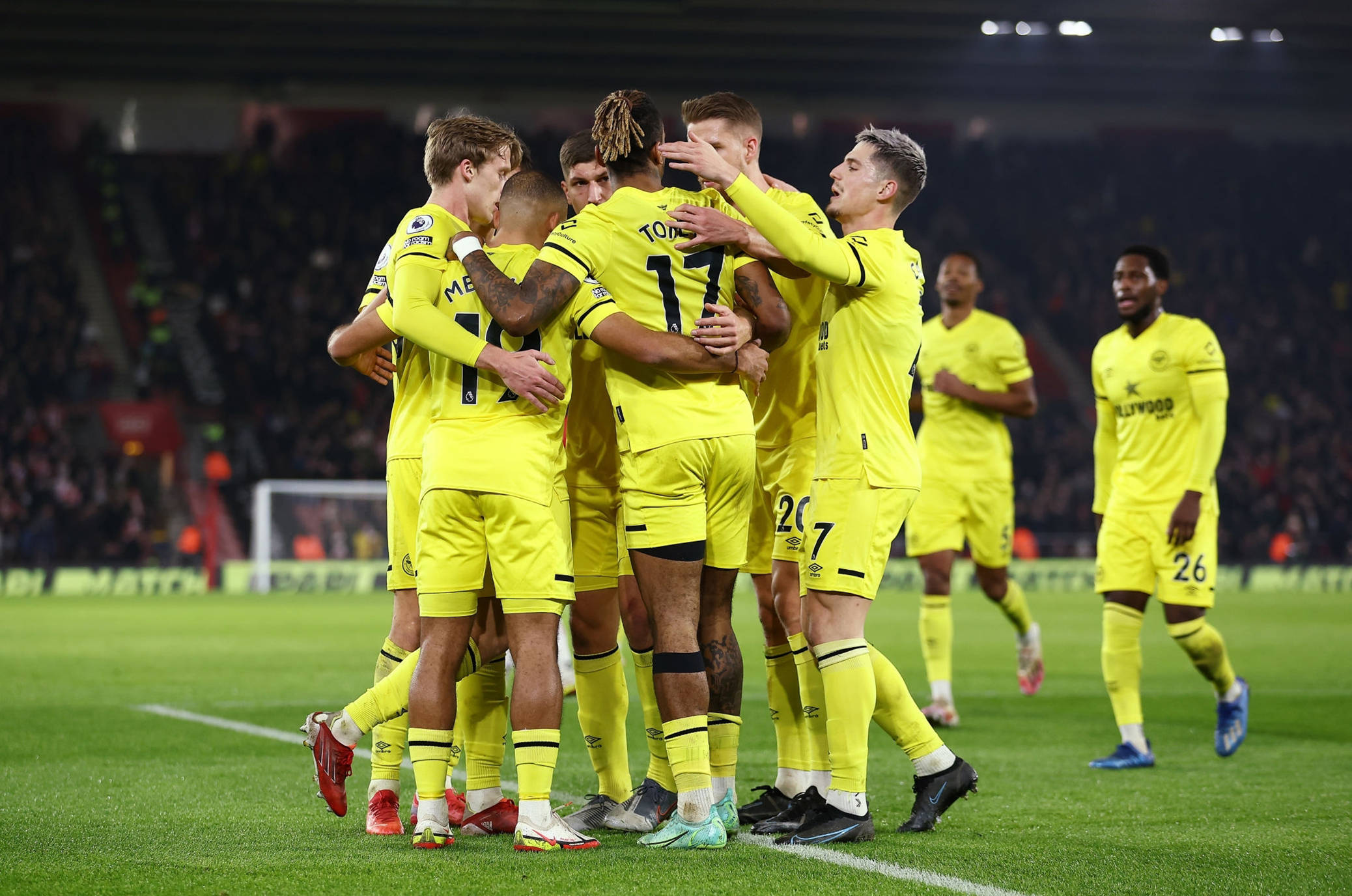 尽管水晶宫 尽管水晶宫